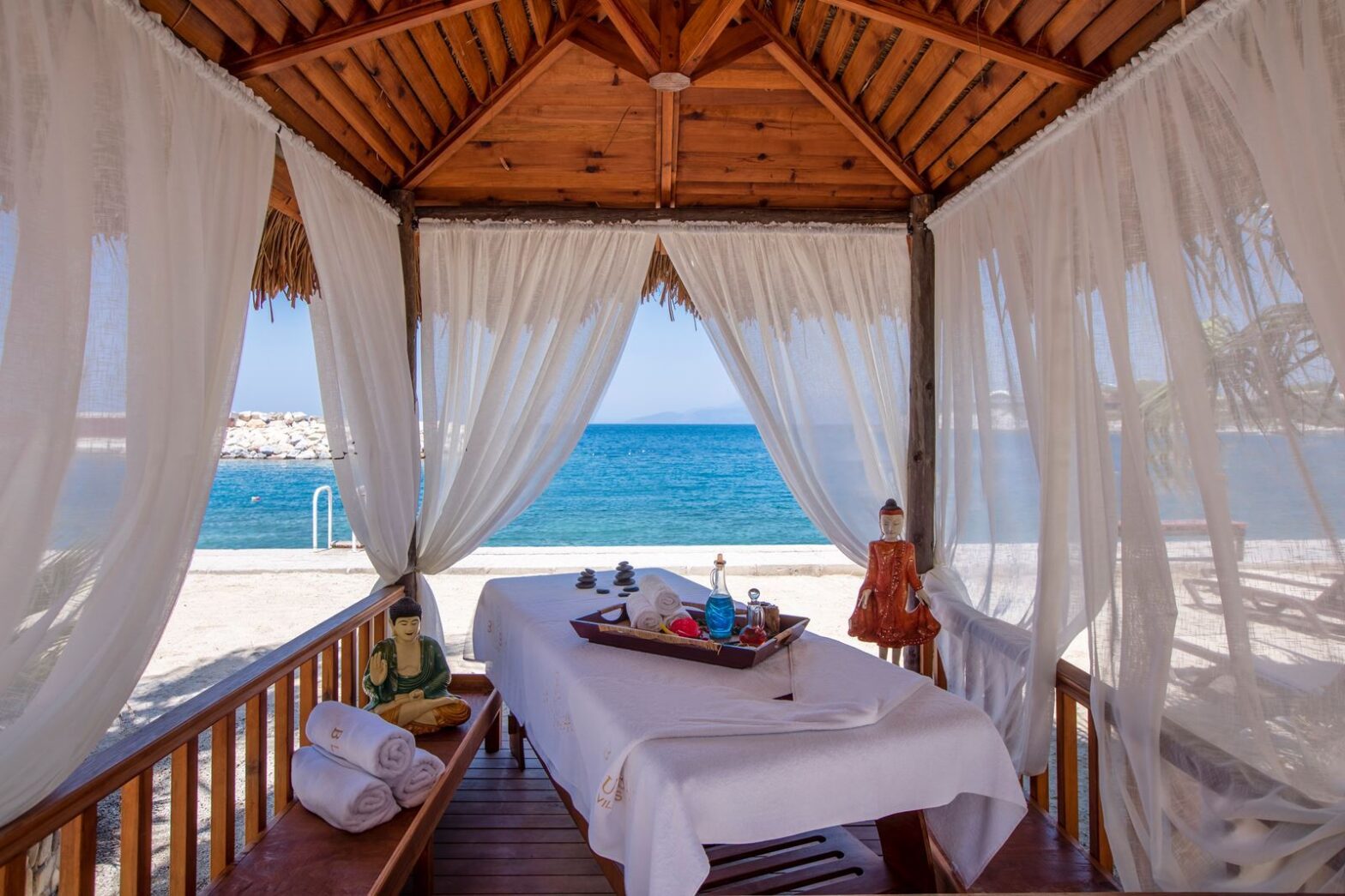 pine bay holiday resort in turkije spa op het strand waar je kunt genieten van een buiten massage